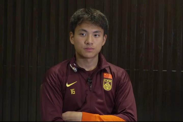 开云-李昊：成功需一步步脚踏实地，指挥防线是门将的本职工作