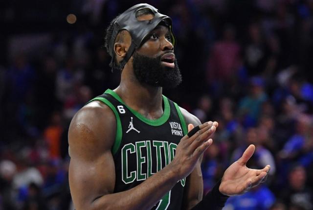 先搞定格威再续约布朗 绿军真要给出5年超级顶薪？