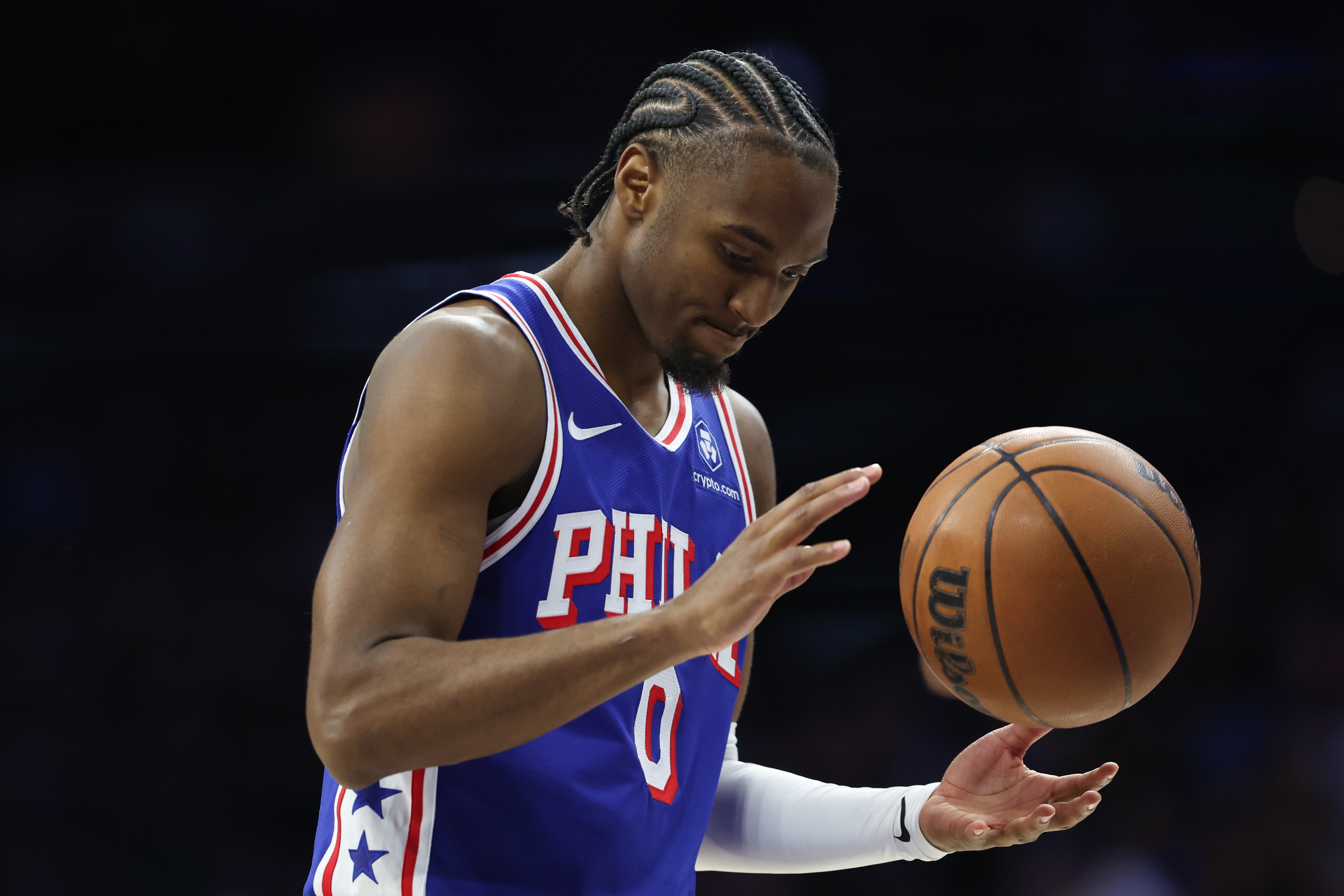 开云登录入口-马克西谈漏判干扰球:裁判没跟我做任何解释 我一心想加时赛赢球